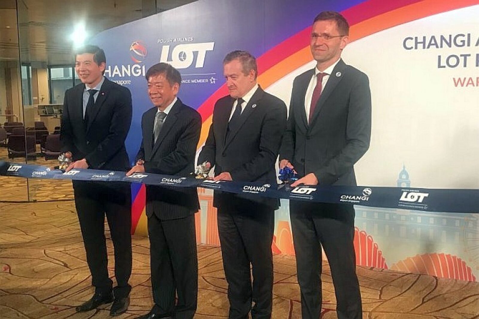 1526637974 glinski singapur mkidn