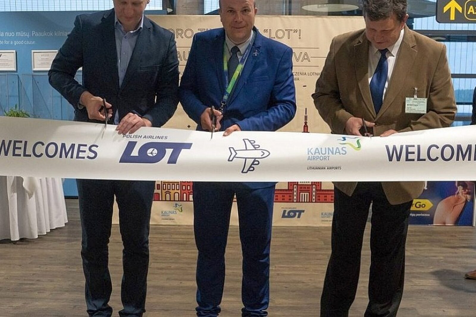 1527063300 lot kowno kaunas lt