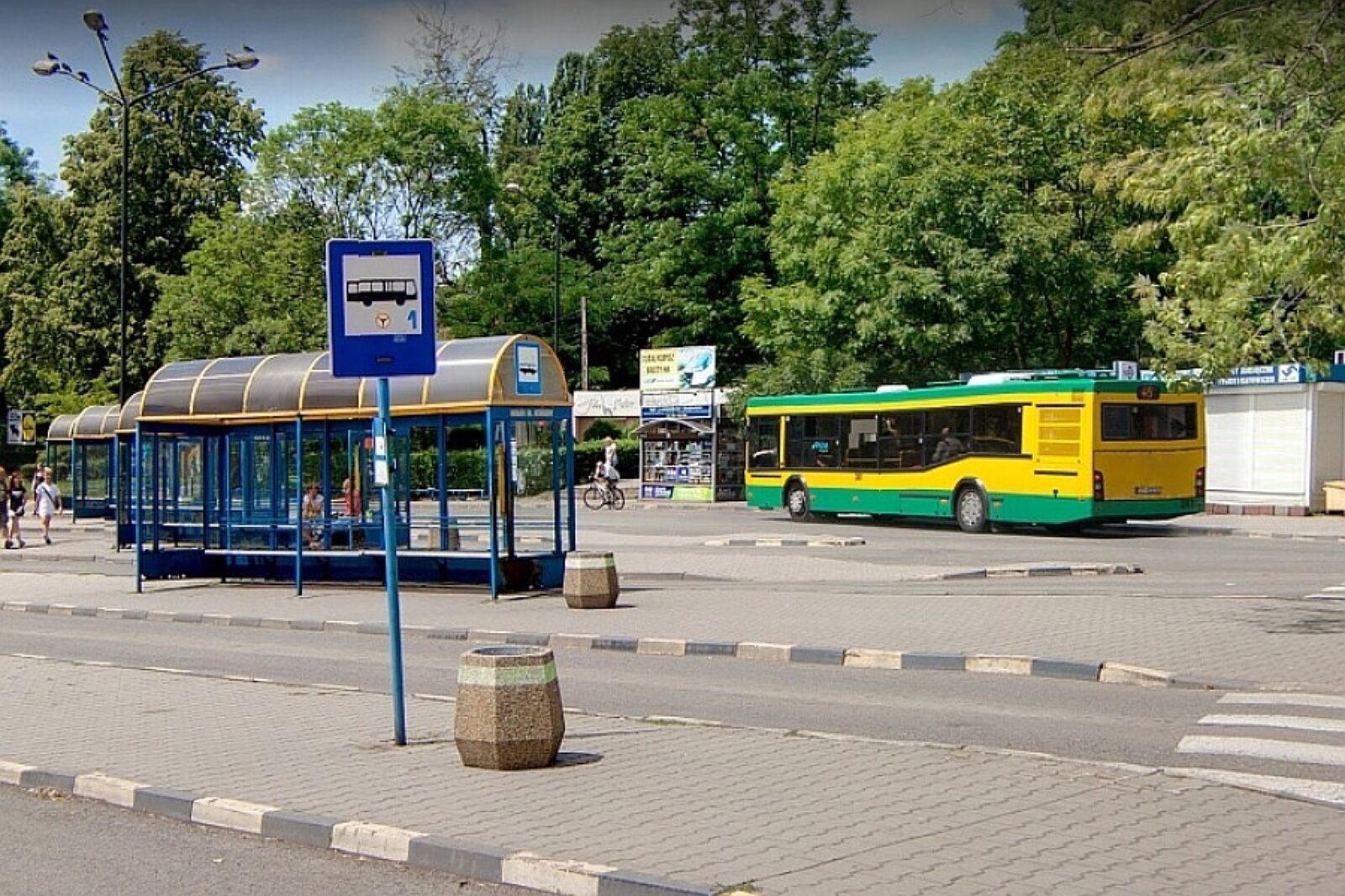 1527106783 dworzec autob mikolow wikimapia