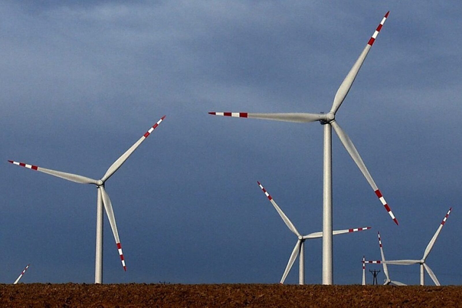 1530179005 farma wiatrowa w lipnikach