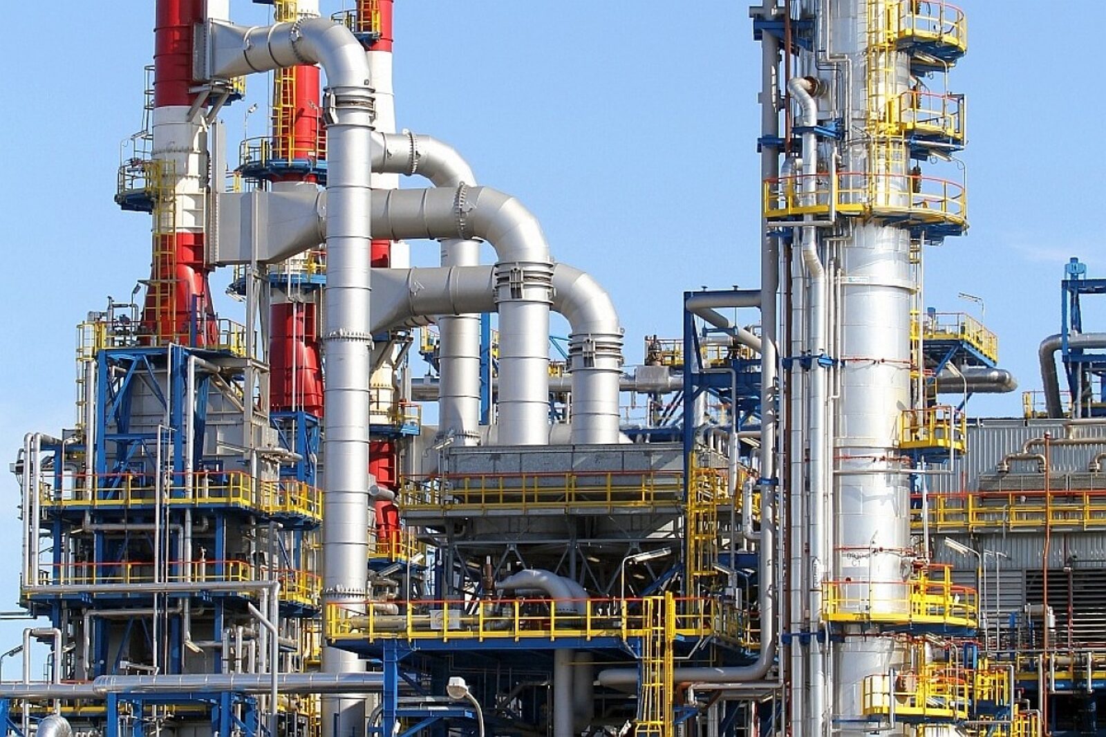 1540419344 lotos rafineria