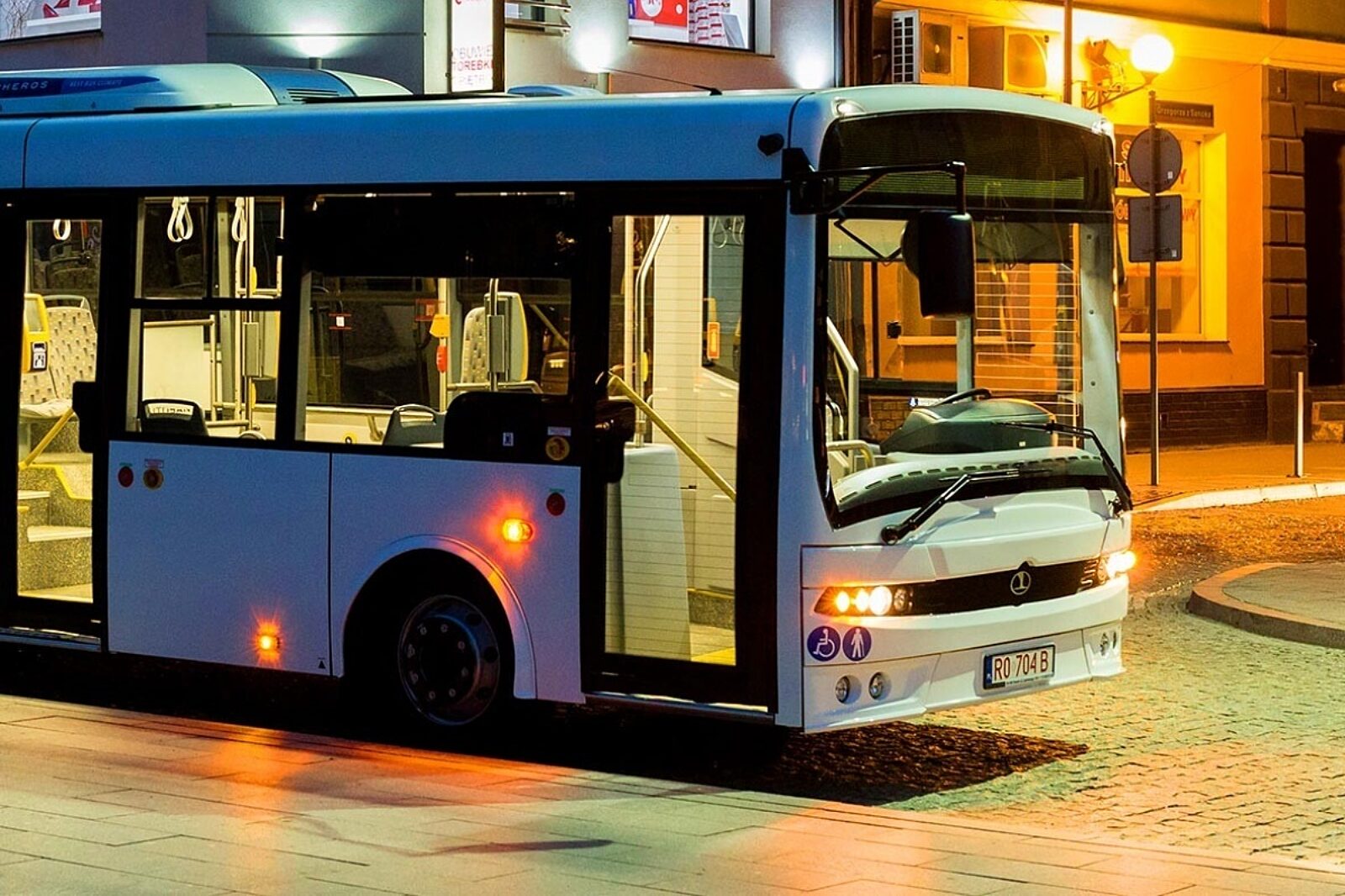 1540648684 autosan pl