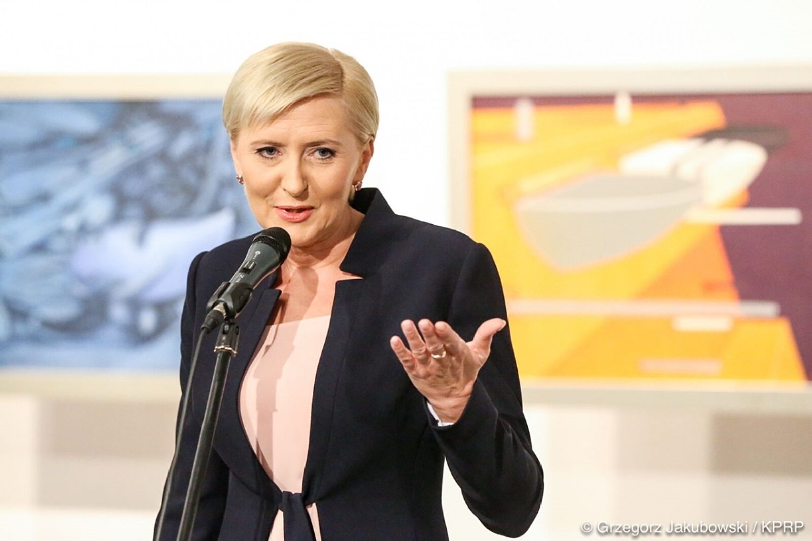 1544002737 agatakornhauser duda