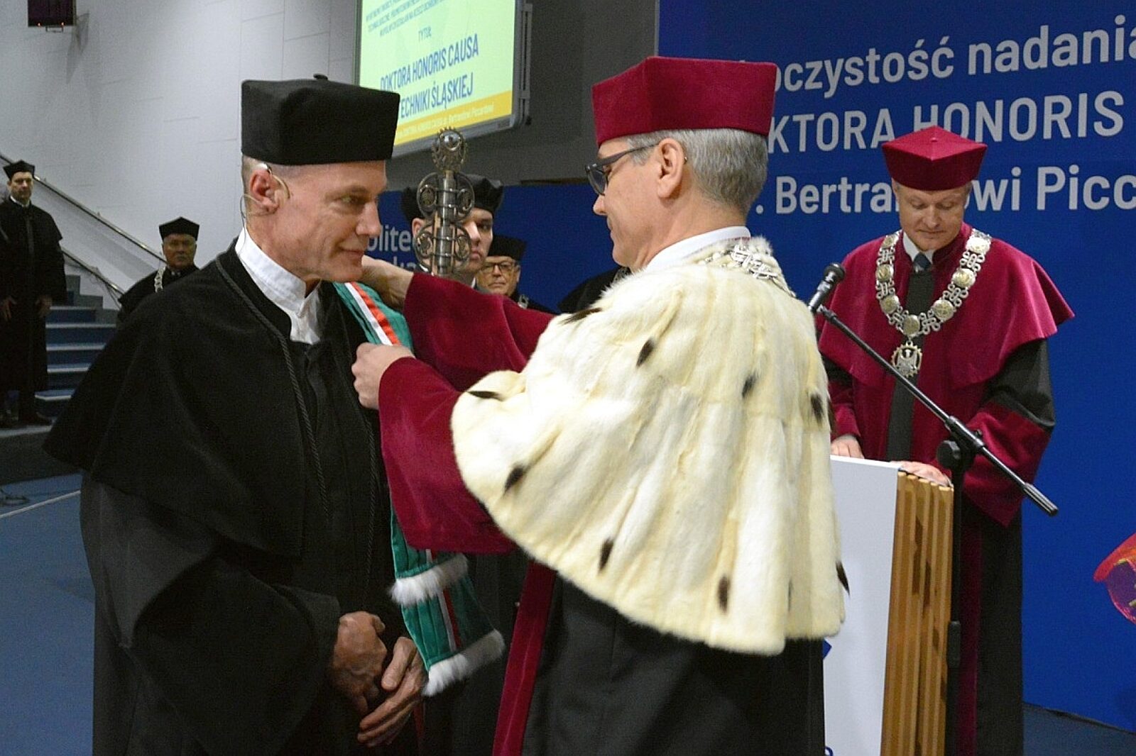 1544019682 bertrand piccard politechnika sl