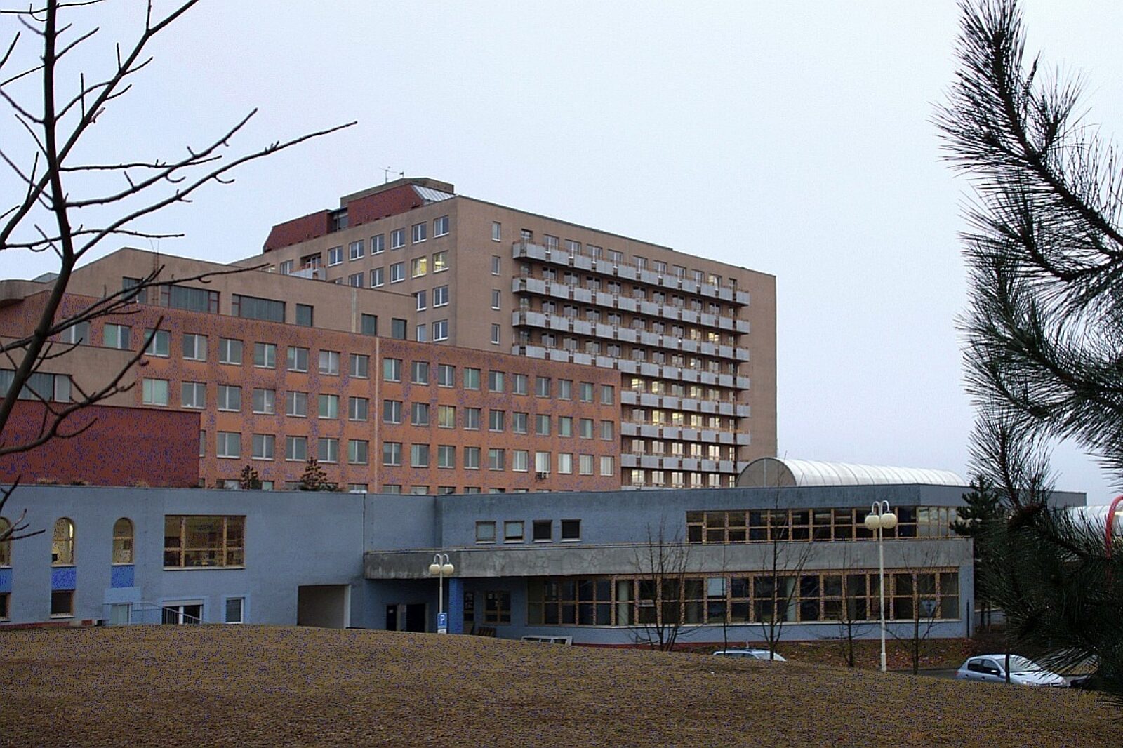 1545353016 ostrava poruba budova fakultni nemocnice ii