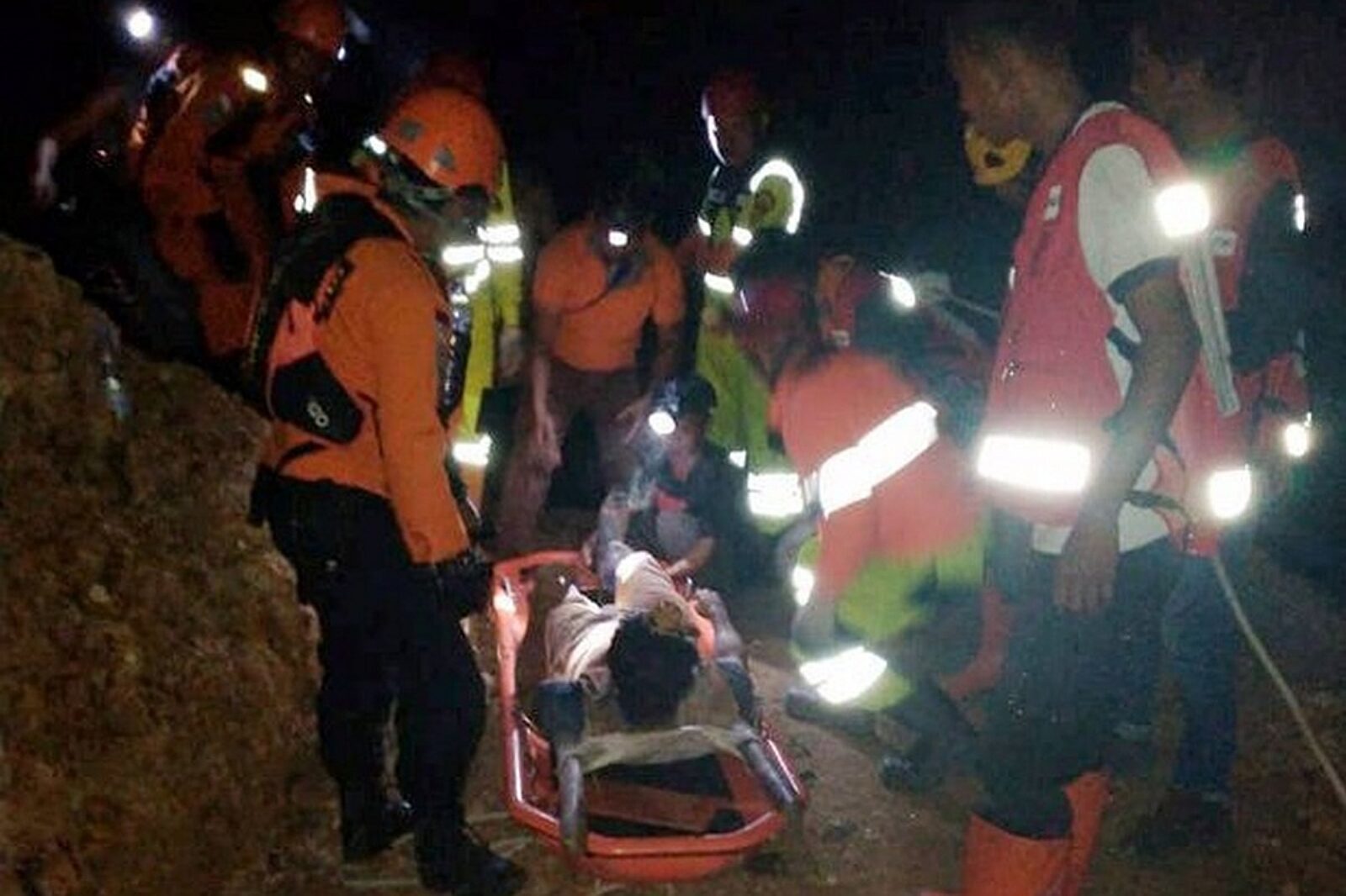 1551246582 indonesia landslide 1574570