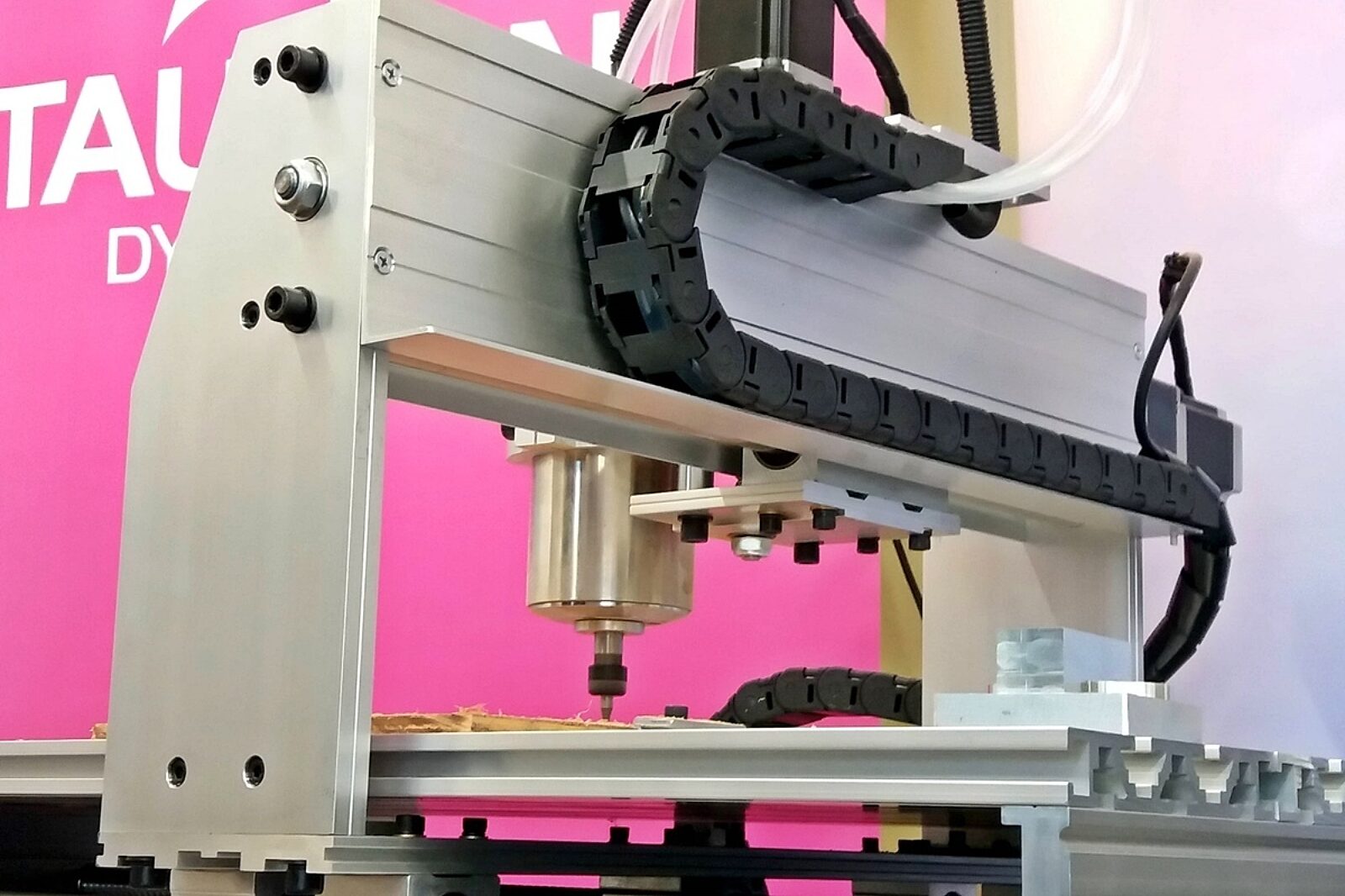 1554728528 frezarka ploter tauron