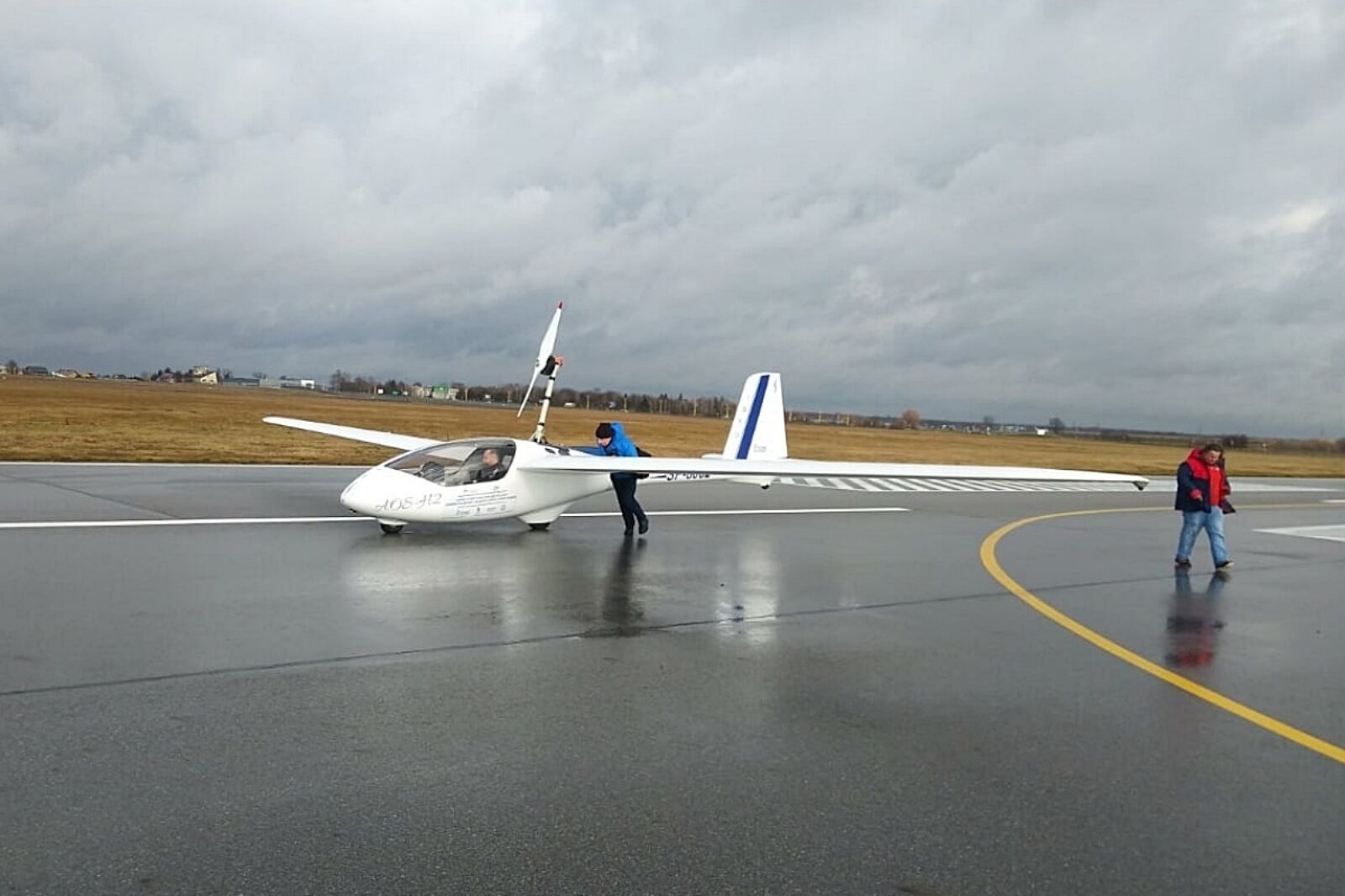 1581944593 motoszybowiec agh