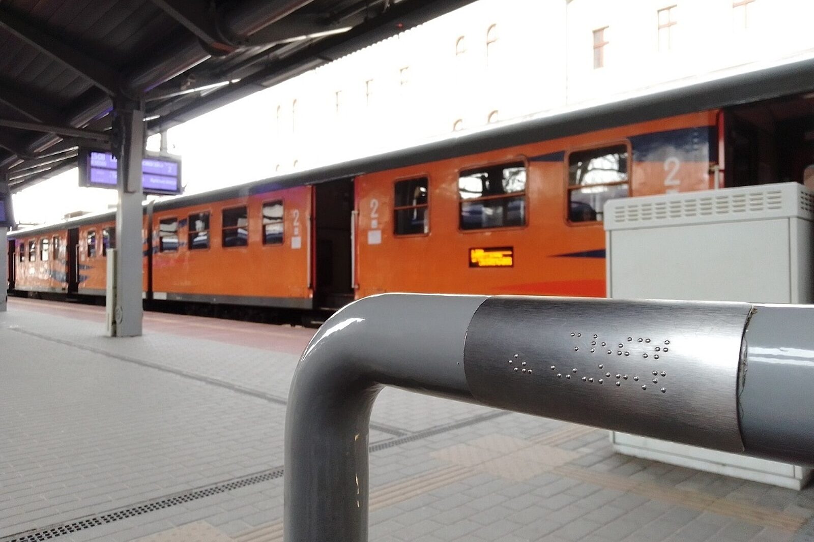 1588000193 stacja pkp