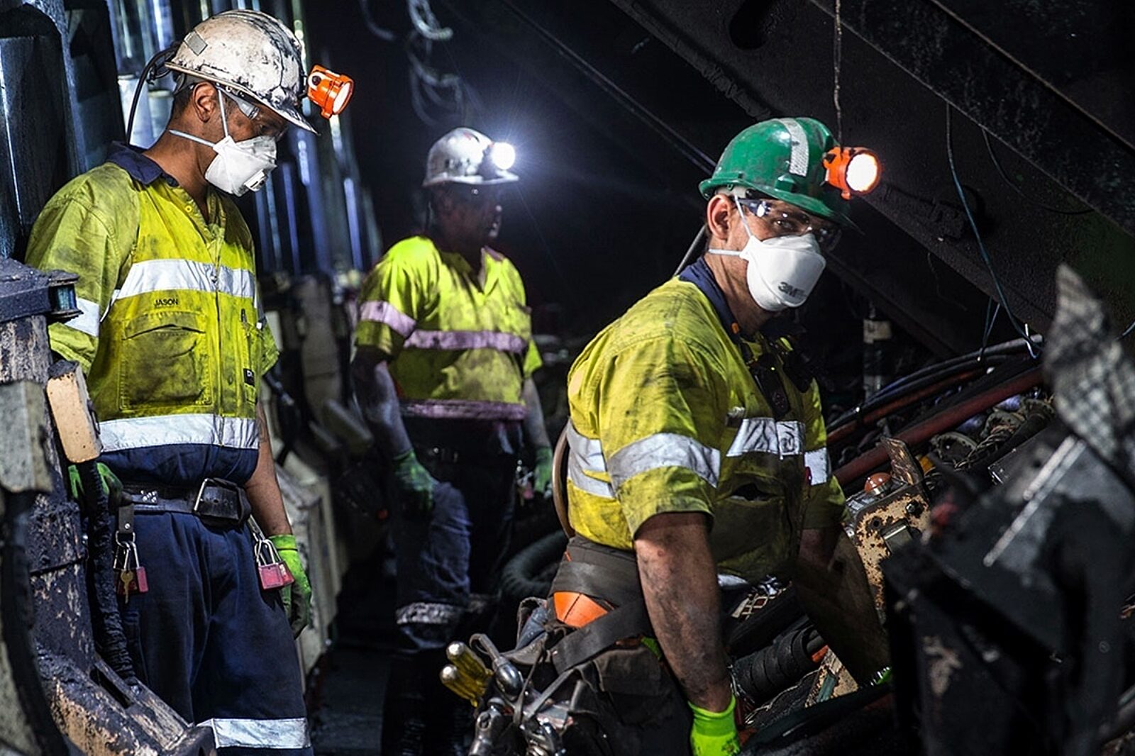 1590400158 fitzroya resources far