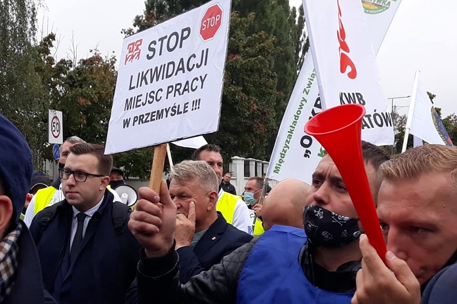 1601647156 demonsracja opzz