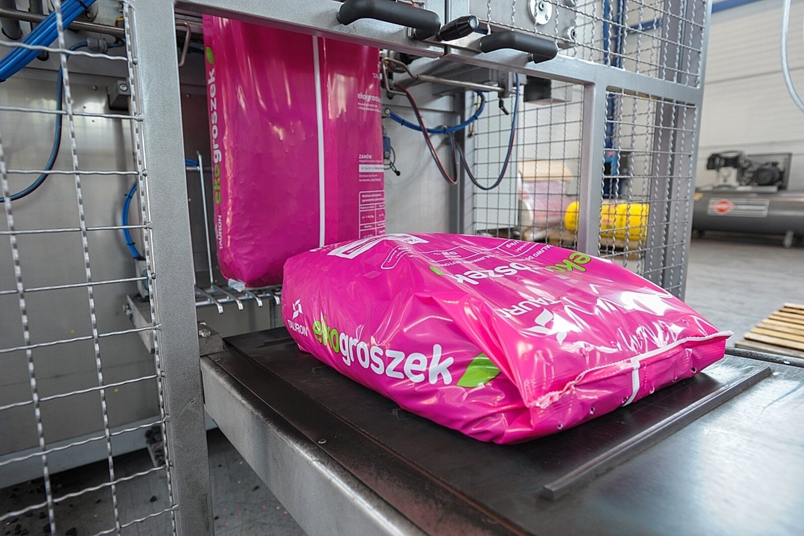 1603792313 ekogroszektauron