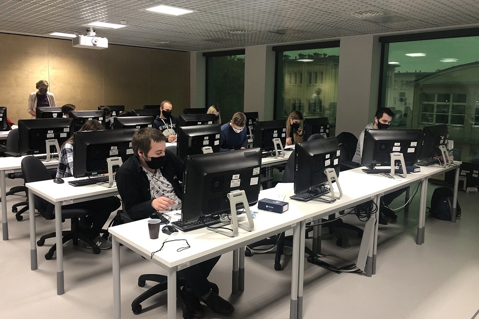 1604309870 aghsanepid