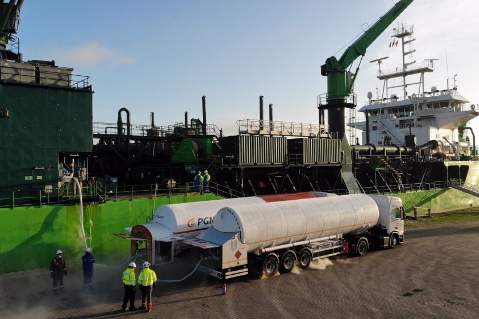 1604575747 bunkrowanie lotos