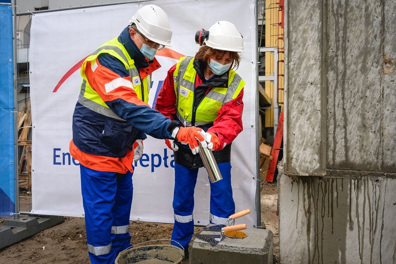 1606145535 fototkaminski pge