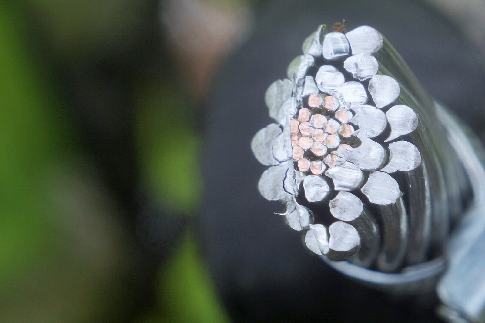 1668512649 kable niskostratne kghm