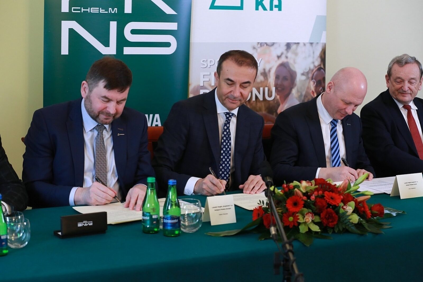 1675867090 umowa bogdanka