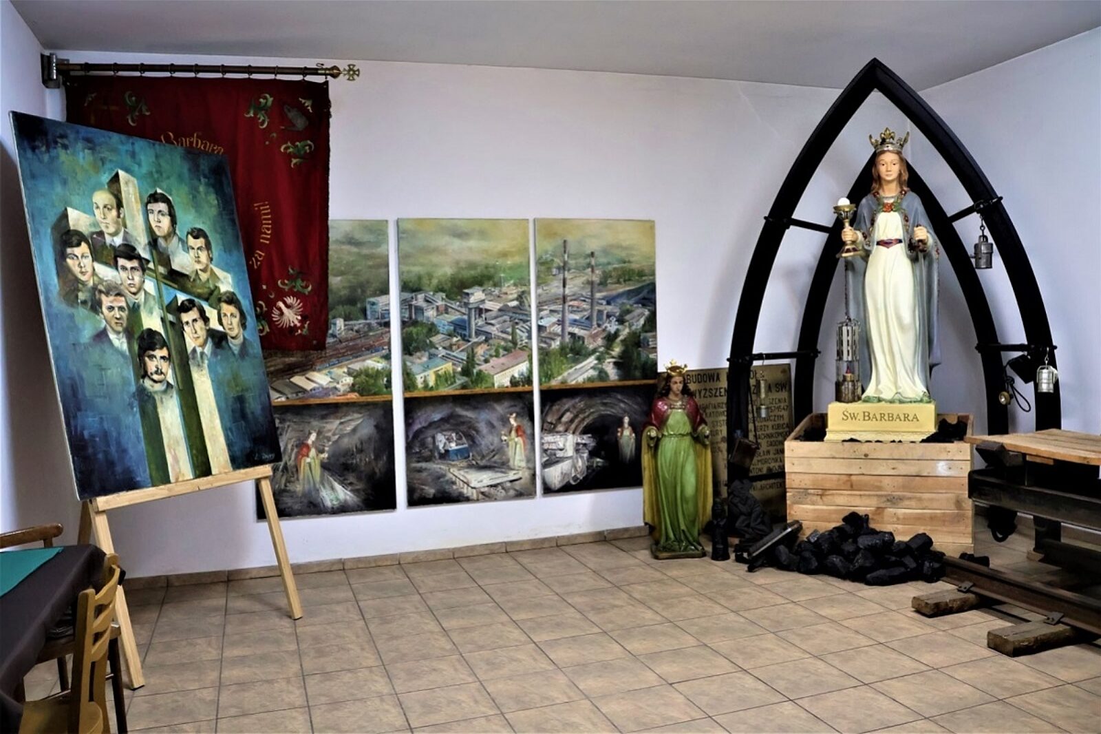 1681564325 wystawa wujek