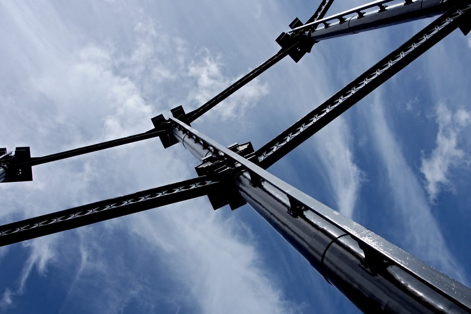 1696420416 gasometer 1611094 1280