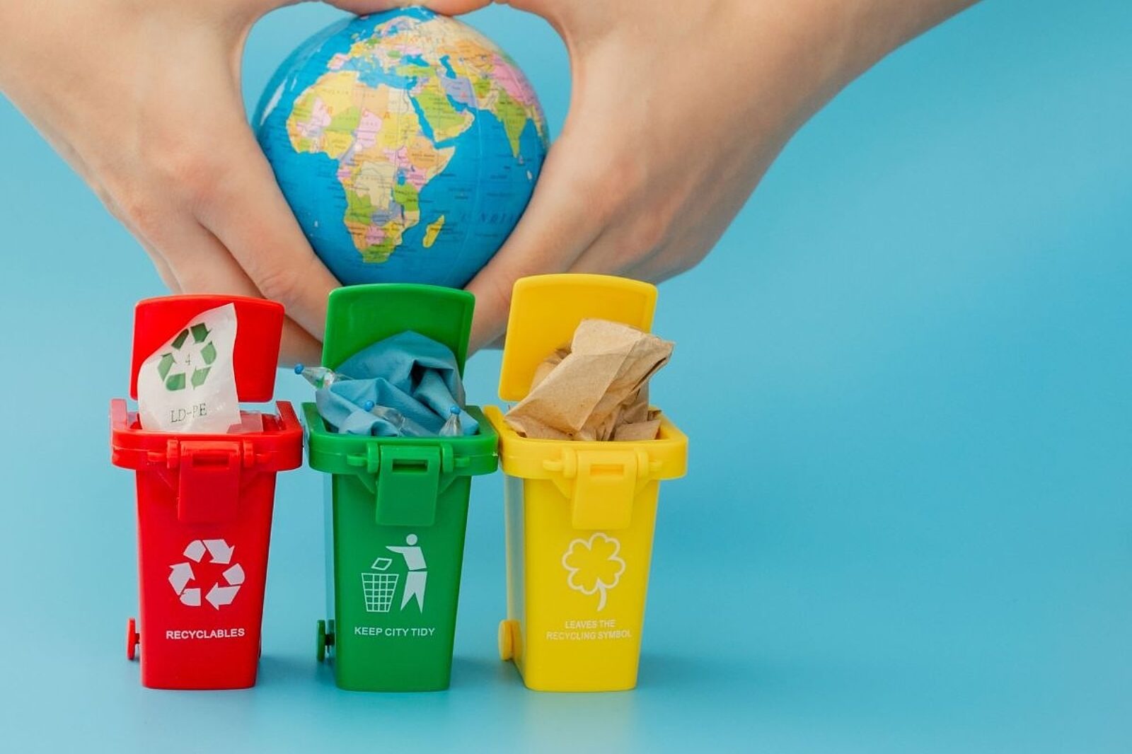 1698996696 smieci1 canva