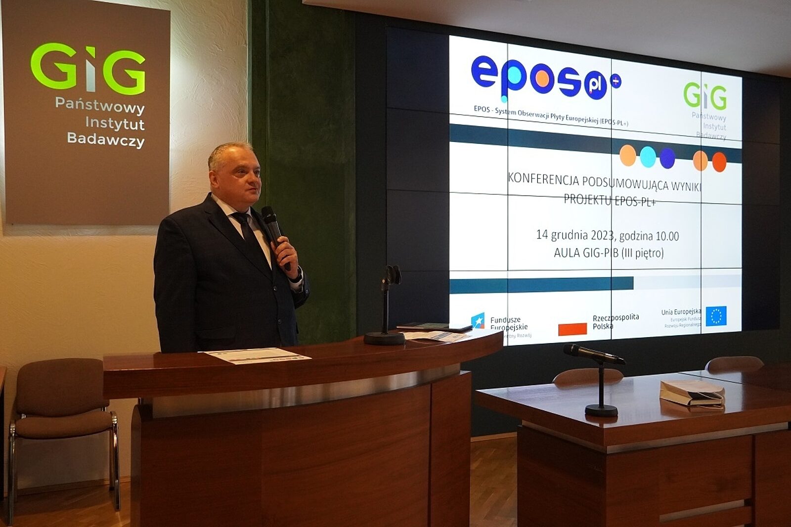 1703079019 konferencja