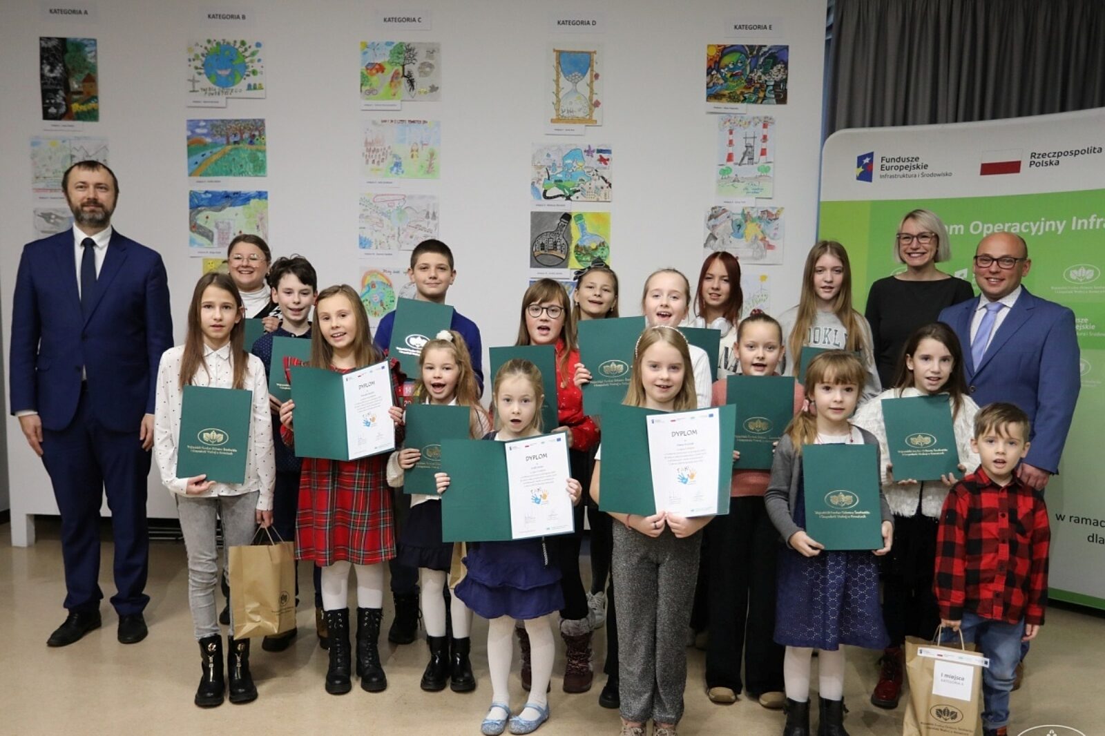 1705563186 laureaci mcichy