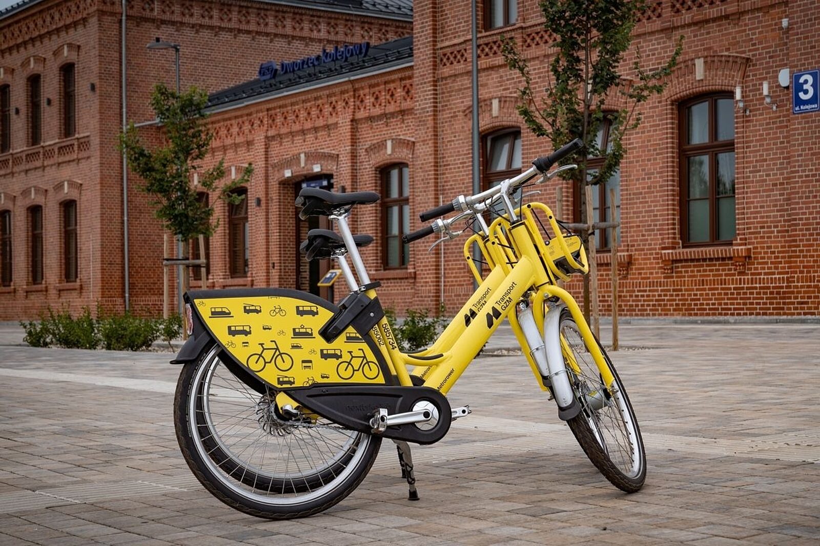 1722527015 metrorower