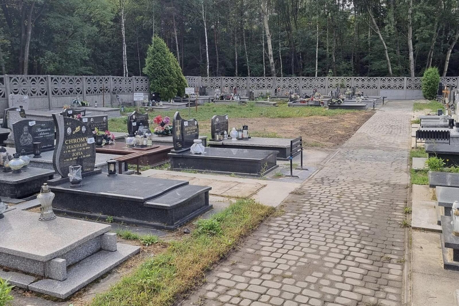 1723188158 cmentarz srk