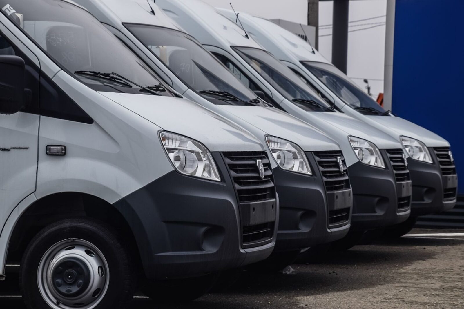 1729061195 autodostawcze