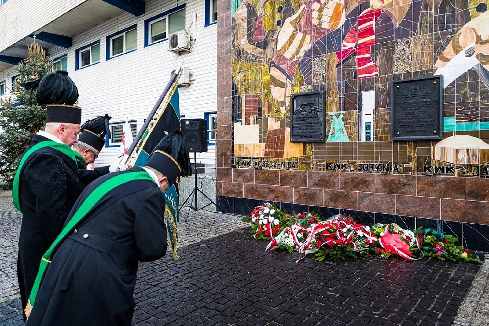 1734343175 manifest jsw