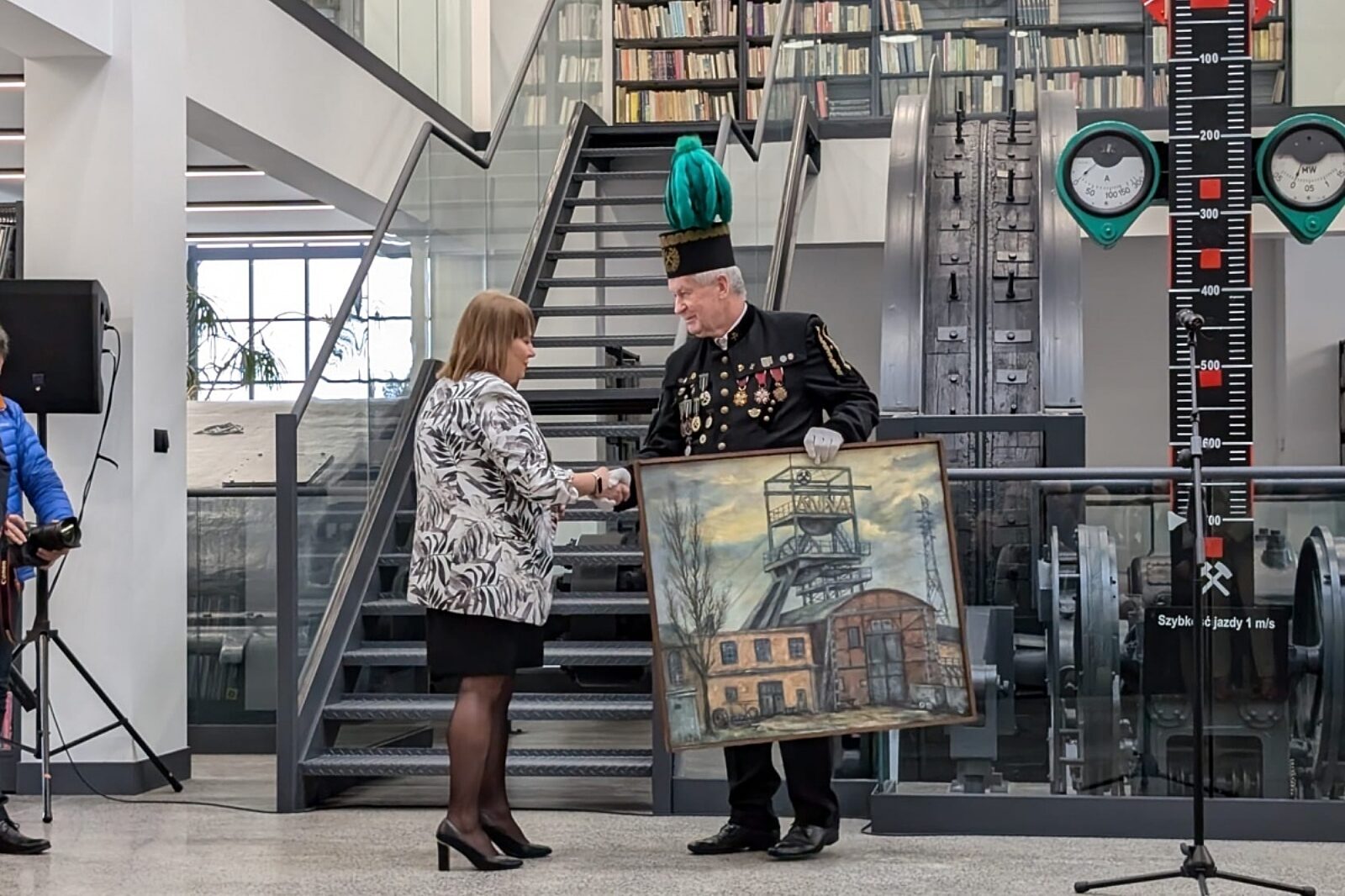 1741012486 biblioteka