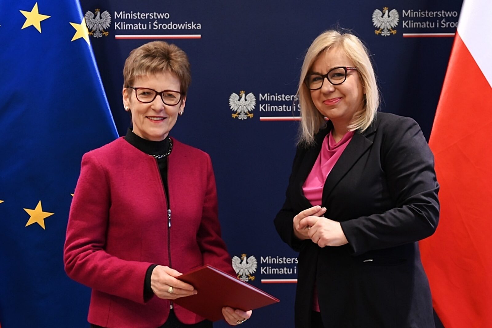 1743497401 hannakonczal mkis