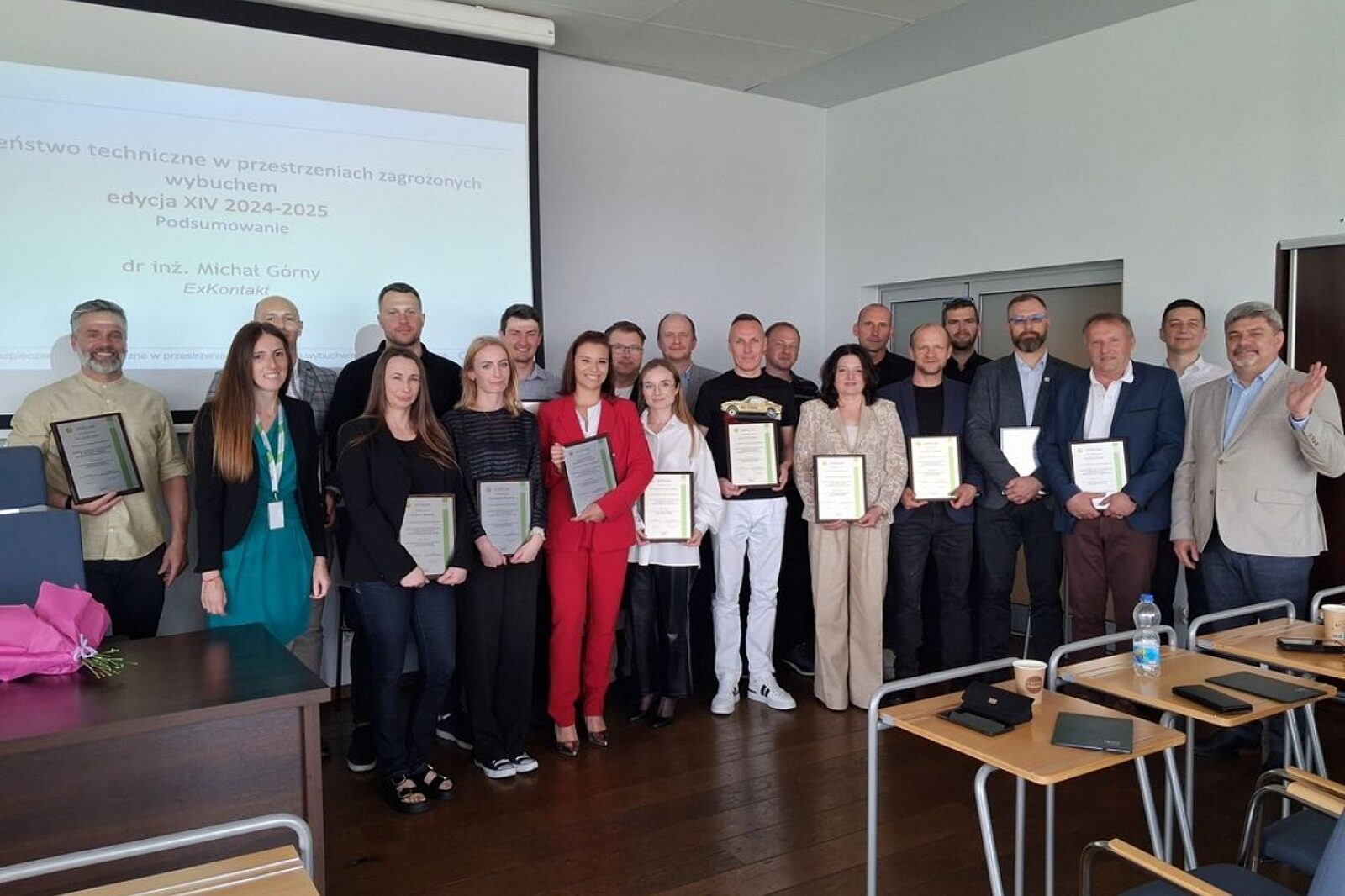 1750228987 tn studia