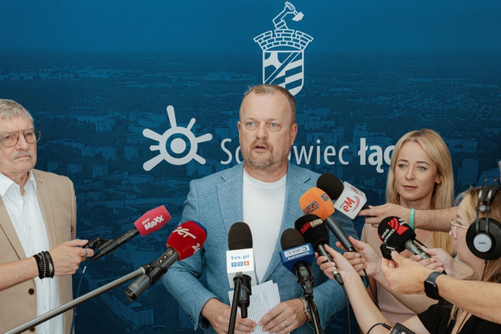 1752555881 konferencja