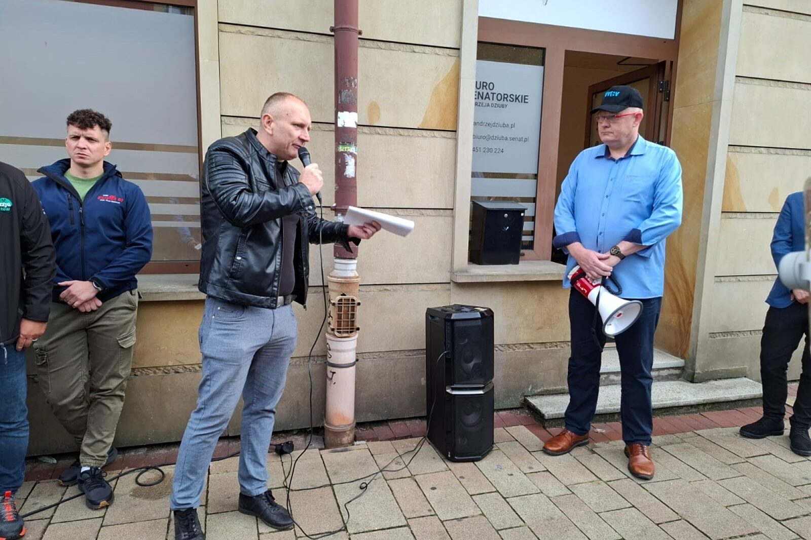 1757586140 whatsappi