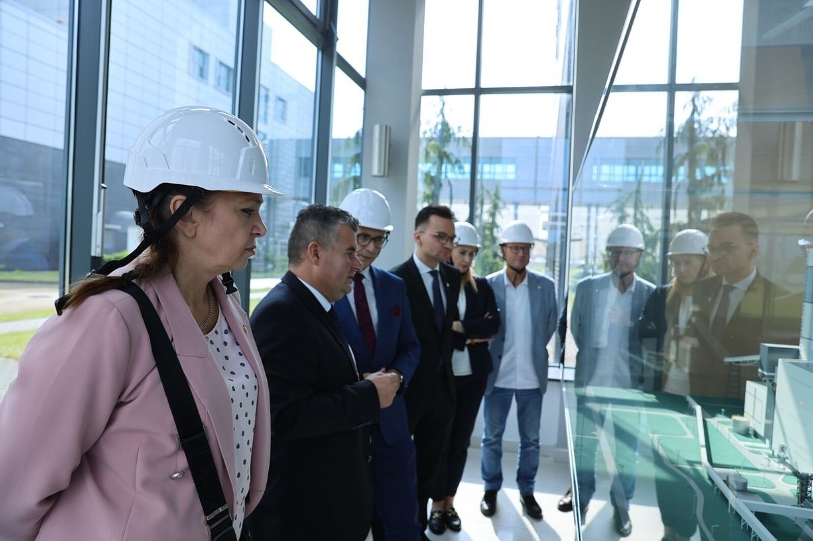 1757923039 belchatow