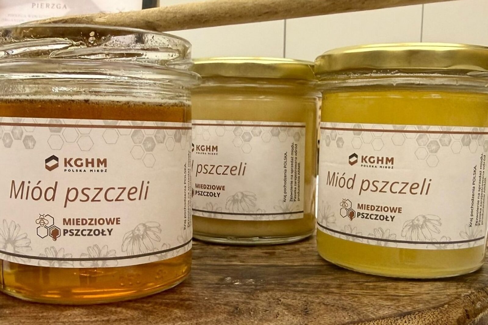 1758785174 miodobranie