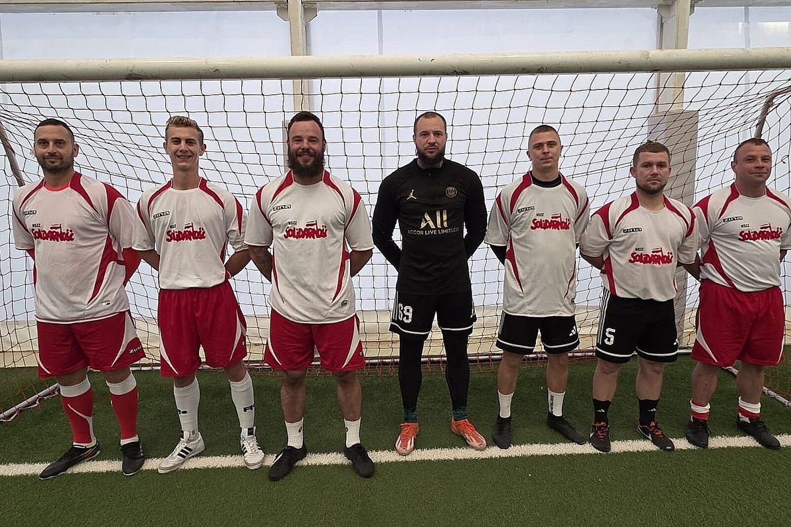 1760345388 559217353 1