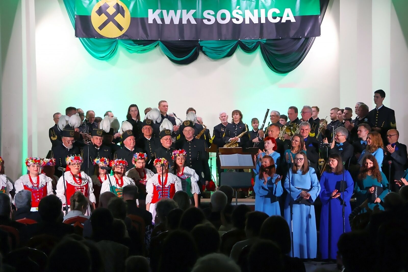 1760958337 orkiestra