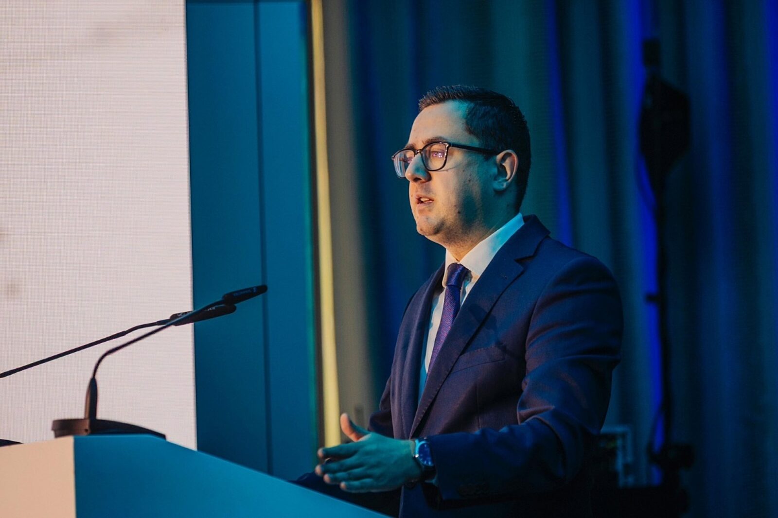 1761204852 558921184 136716