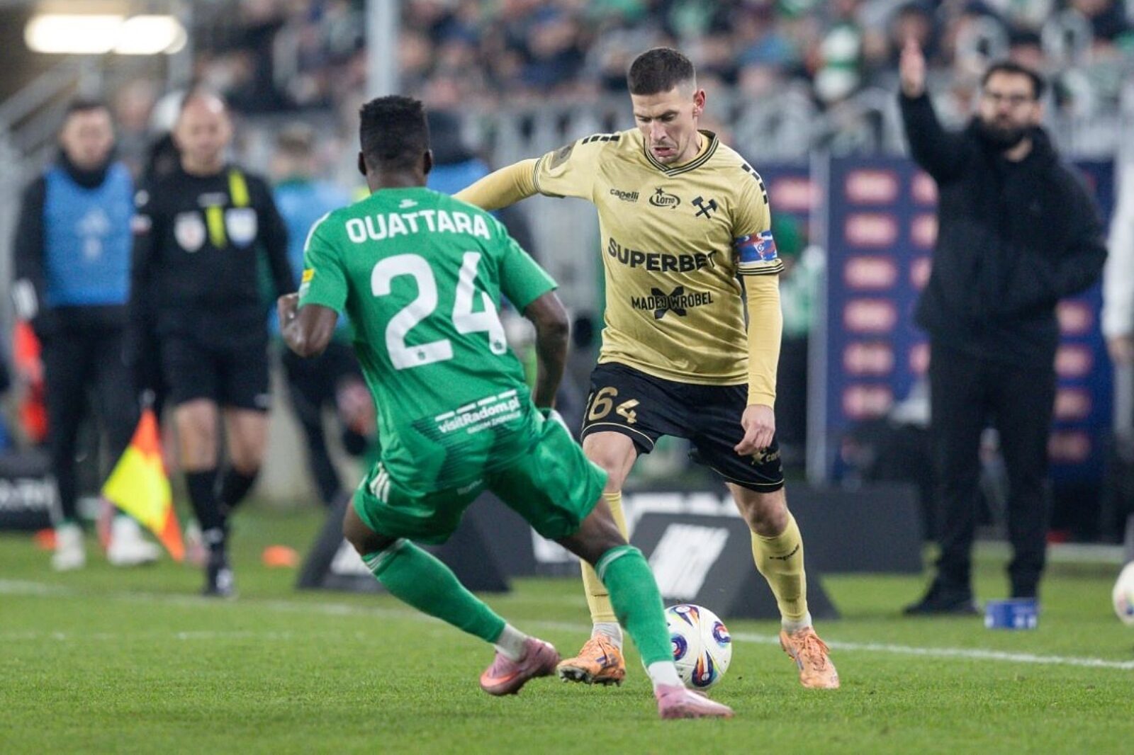 1764714786 janzajanza