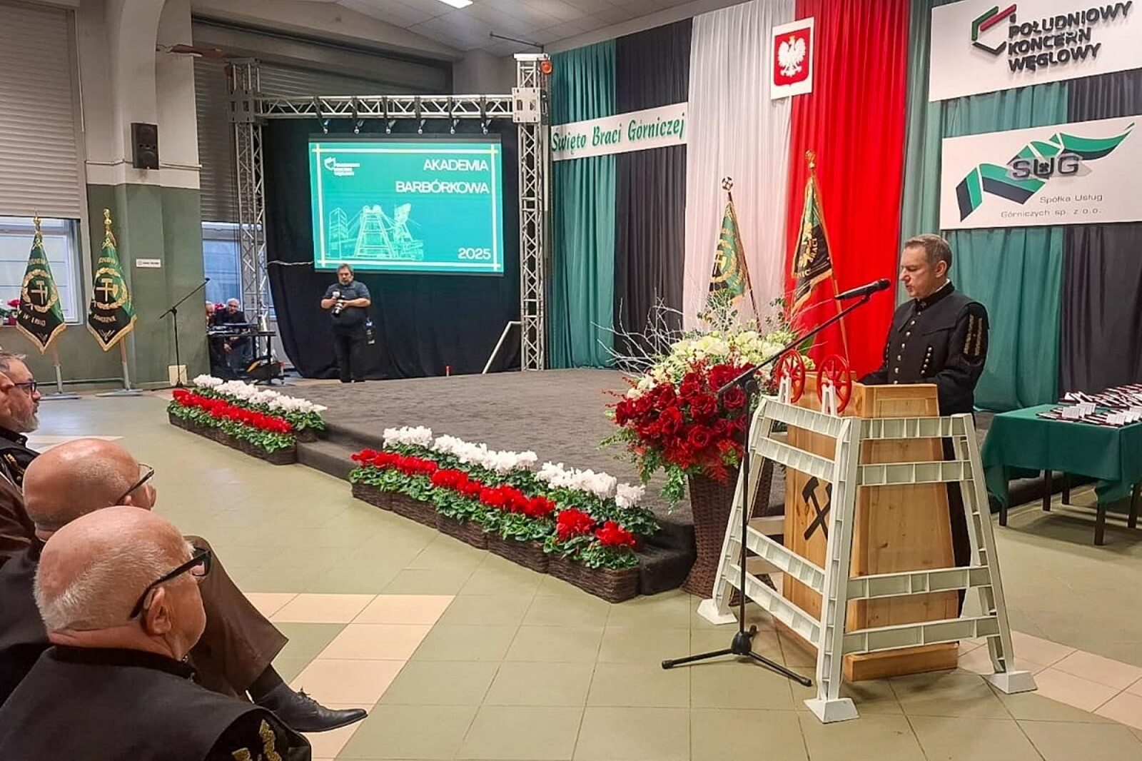 1764844117 akademiapkw