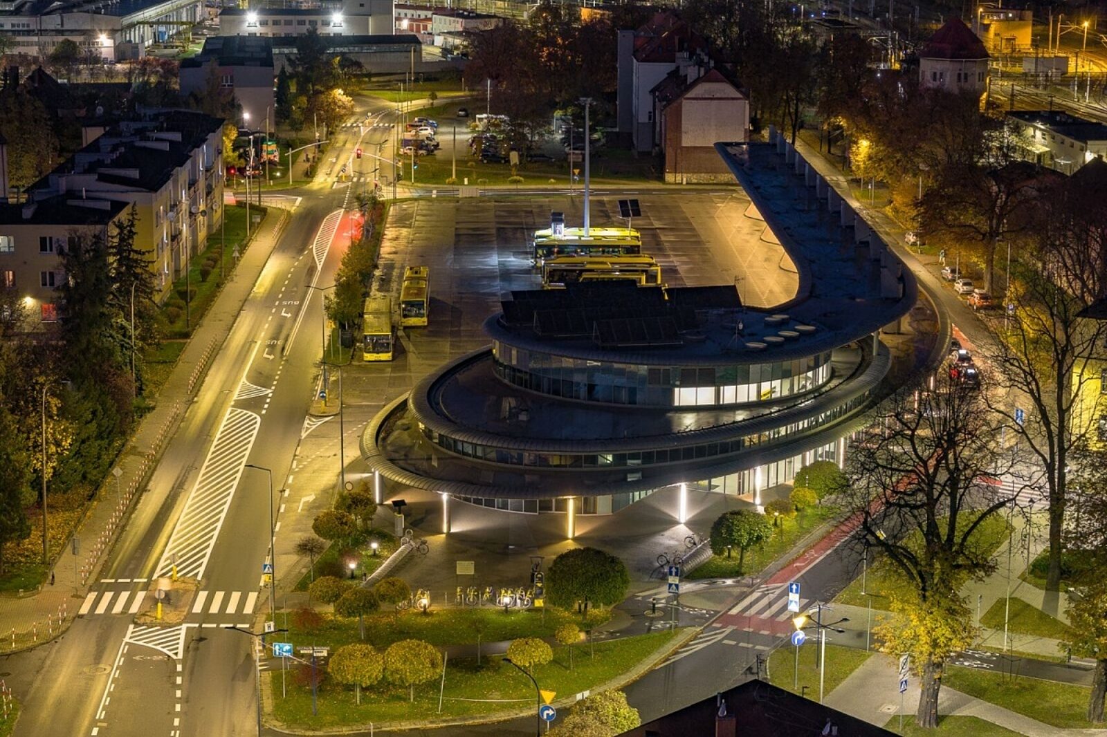 1767076933 dworzectg