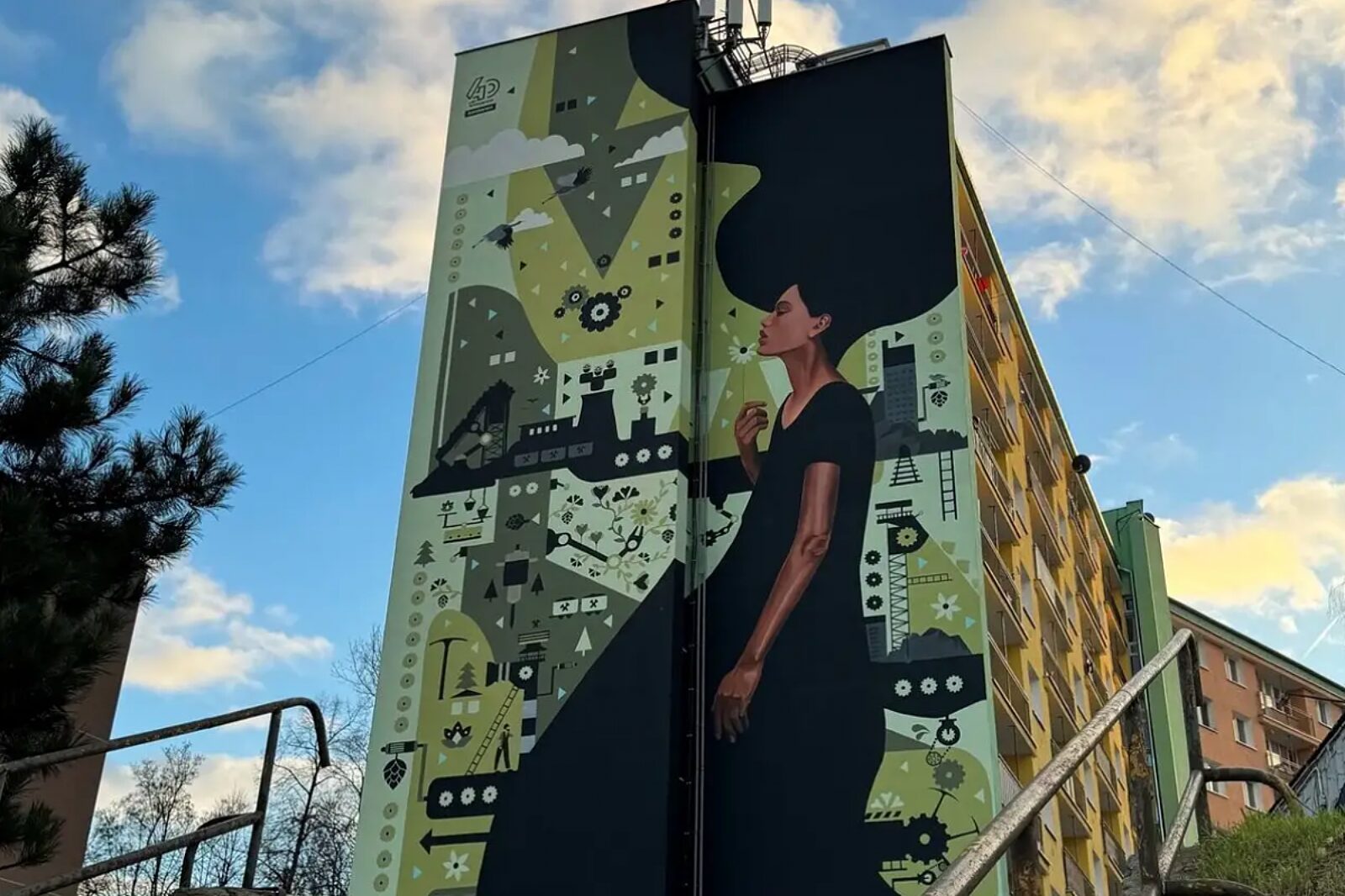 1704454299 mural lwb