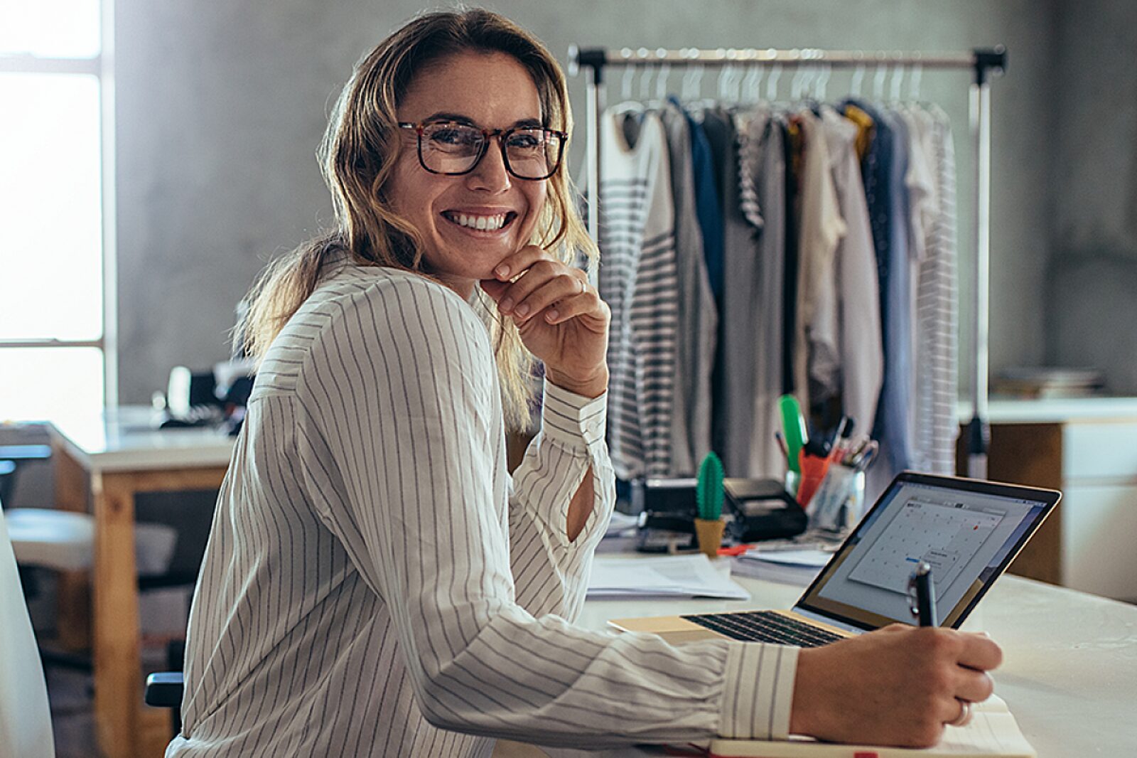 1613382447 intermetlaptopplatnosci