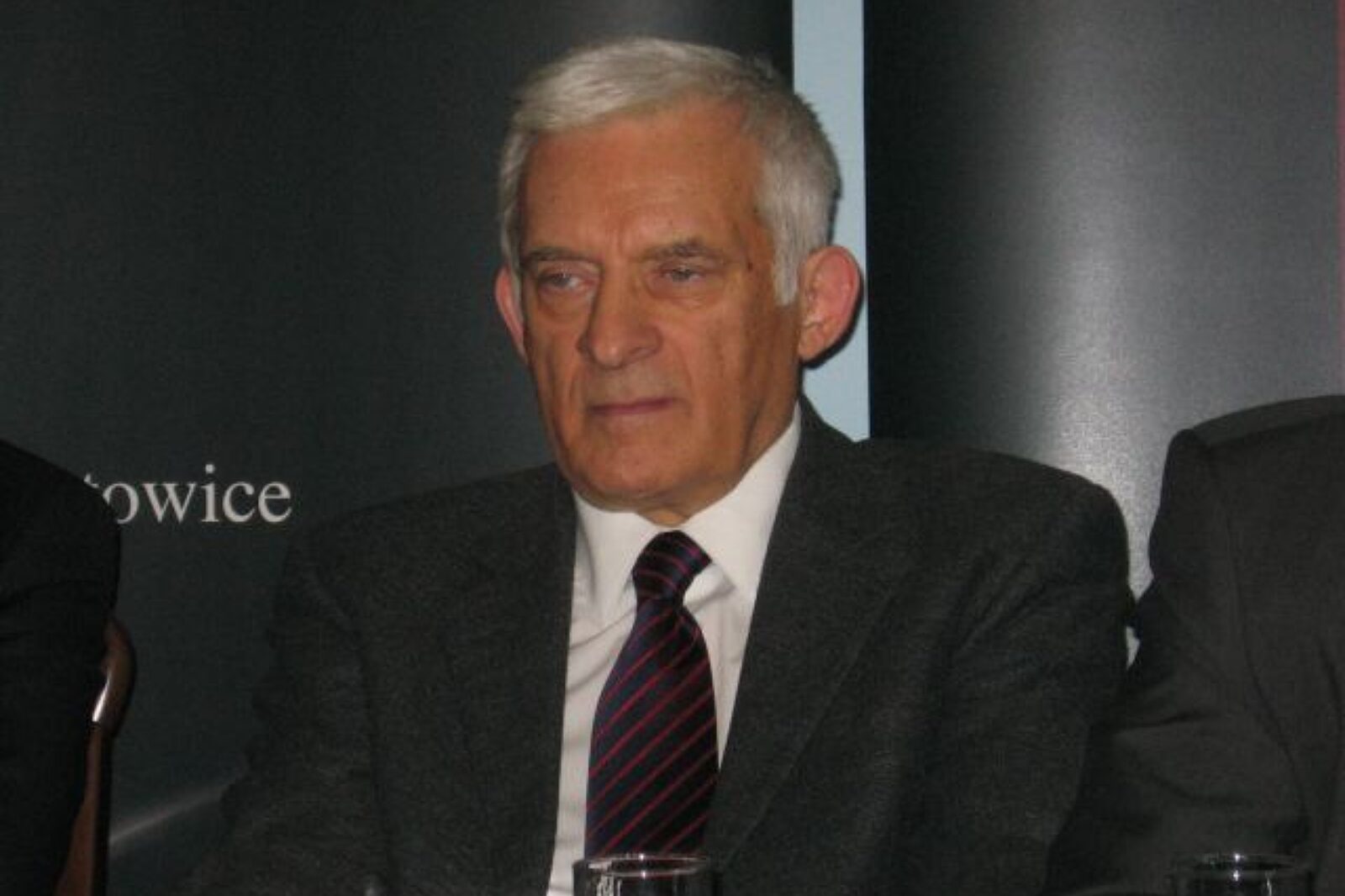 Jerzy buzek kongres KAJ