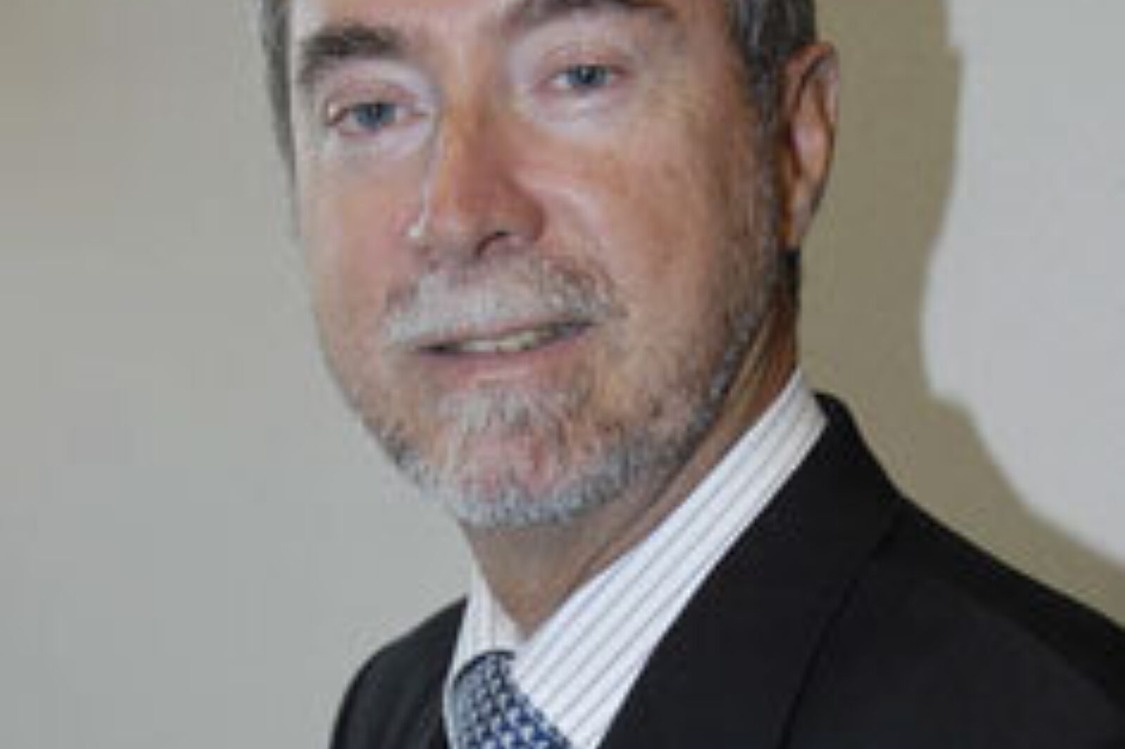 Louis Echavarri nea