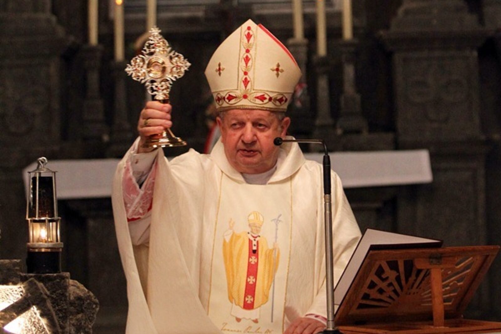 Dziwisz stanislaw kardynal r stachurski