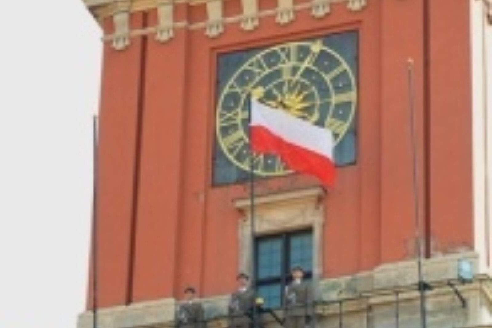 Flaga zamek krolewski warszawa prezydent pl