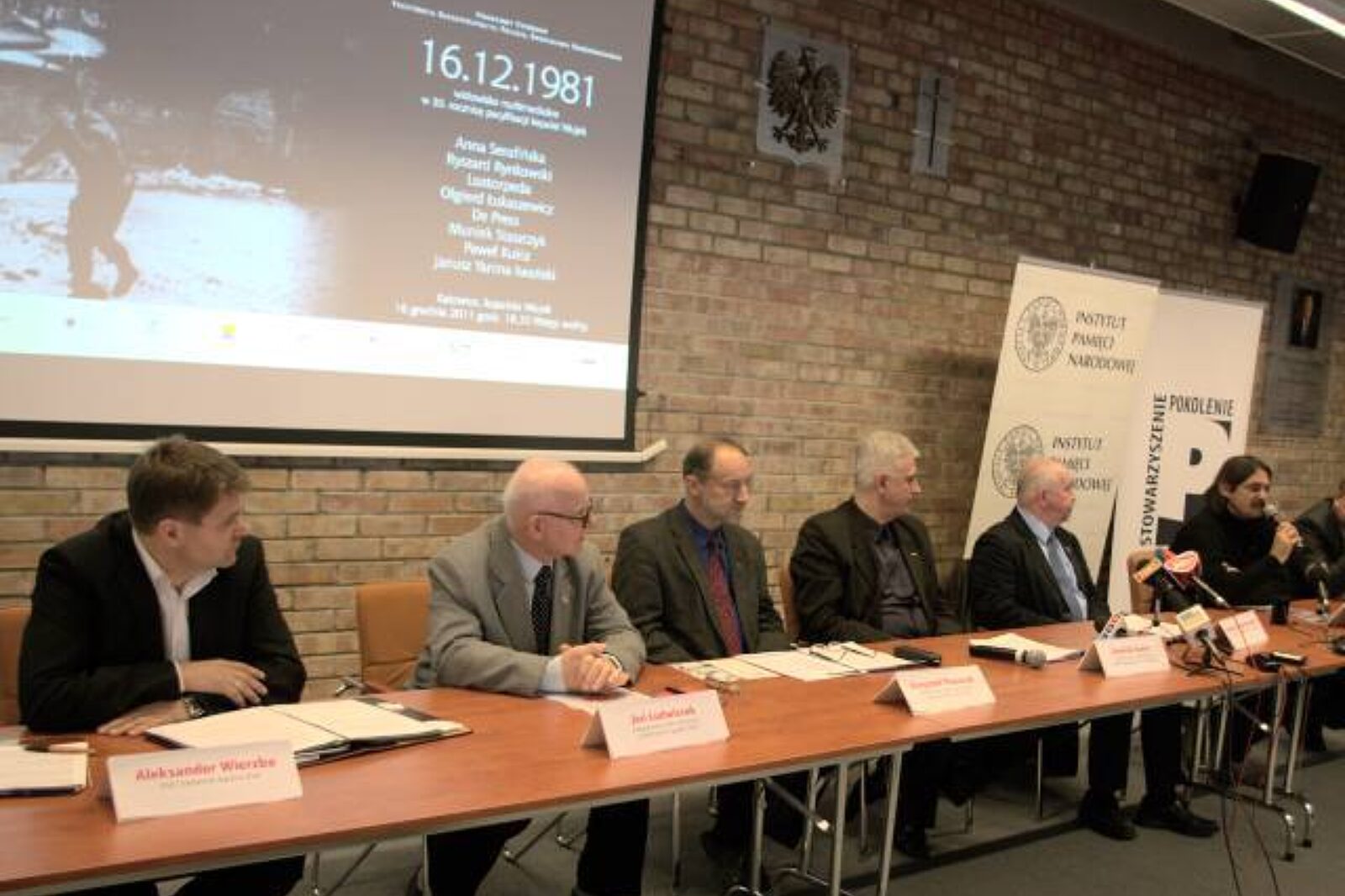 Konfa sol obchody wojna ab